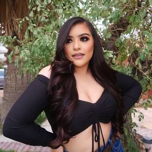 Meet your Posher, Ivette